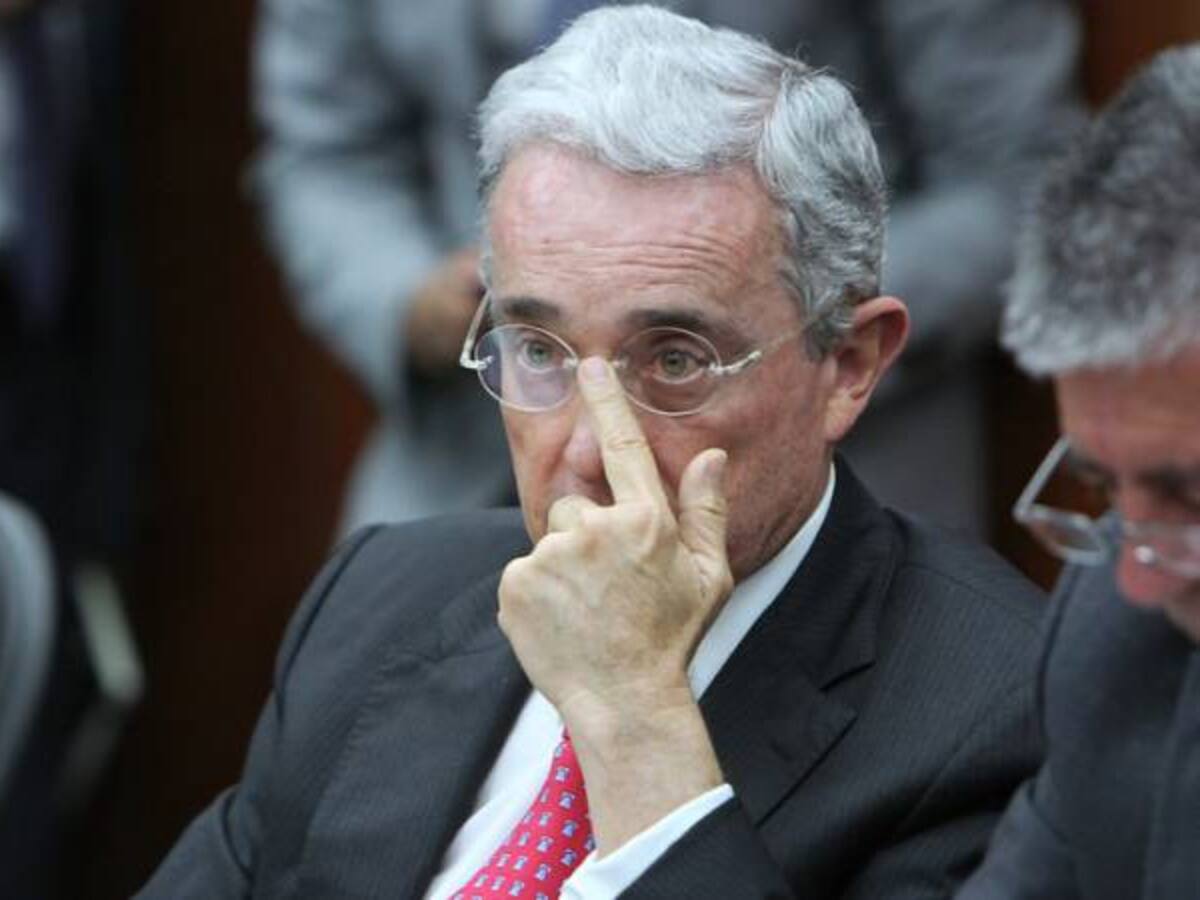 La Farc denunciará a Uribe por calumnia e injuria