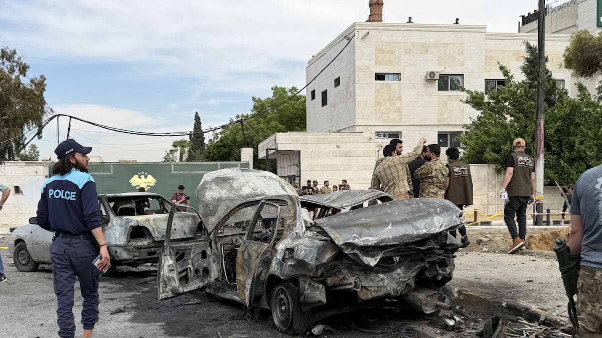 Un vehículo bomba mata a un militar y hiere a doce personas en el centro de Damasco