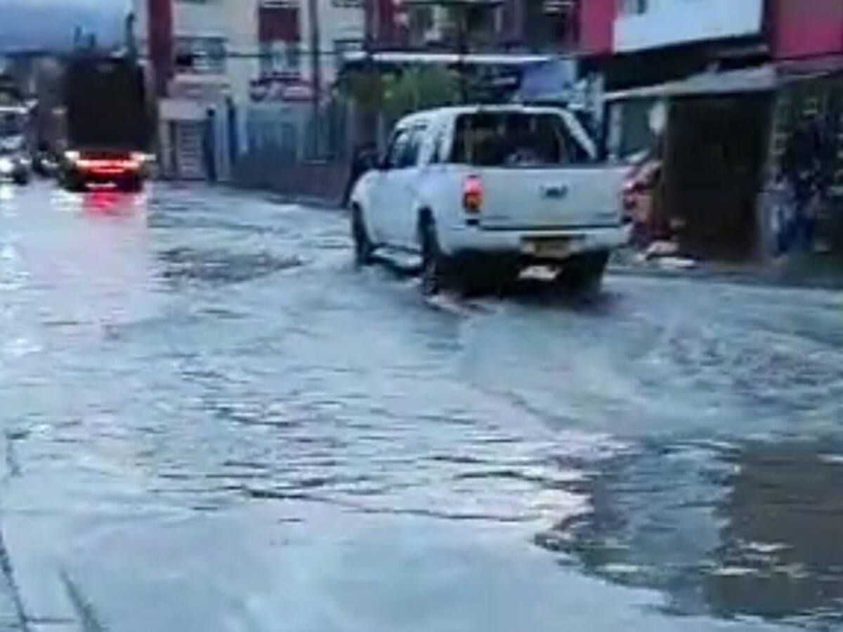 Fuertes lluvias causan inundaciones en Duitama y Sogamoso