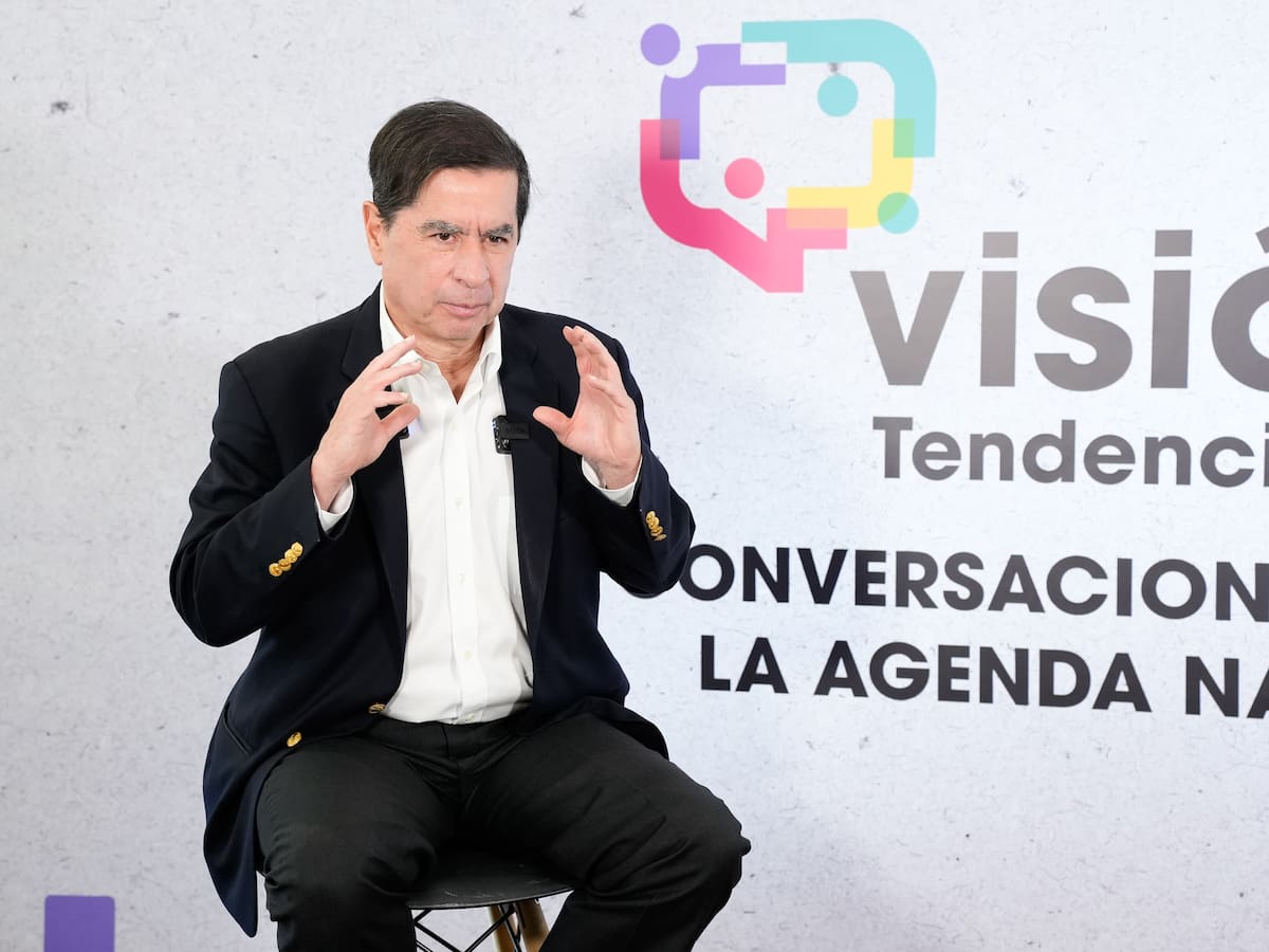 “Debemos avanzar hacia un Estado con autonomía territorial”: Juan Fernando Cristo