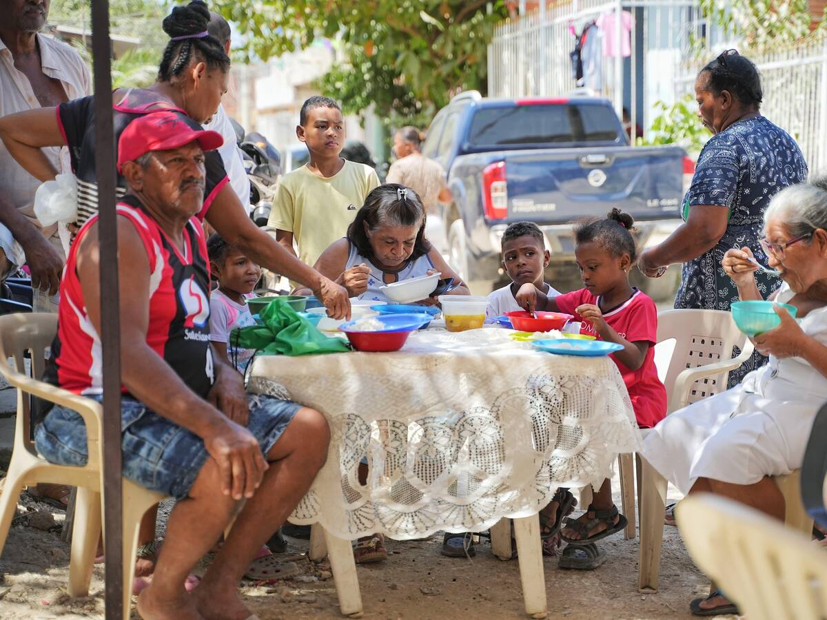 40 barrios de Cartagena disfrutaron de ollas comunitarias organizadas por la Gobernación de Bolívar
