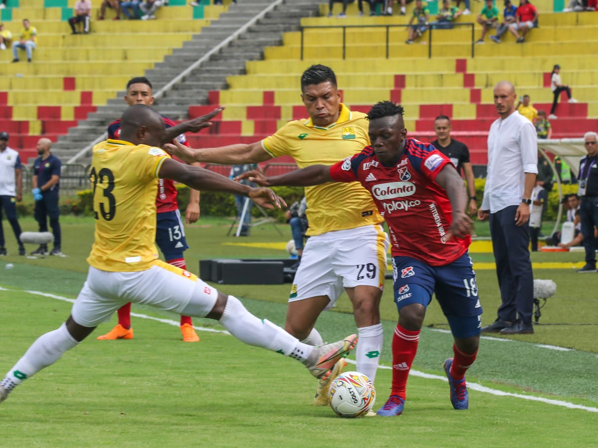 Teófilo Gutiérrez recibió una fuerte sanción por insultar a un árbitro