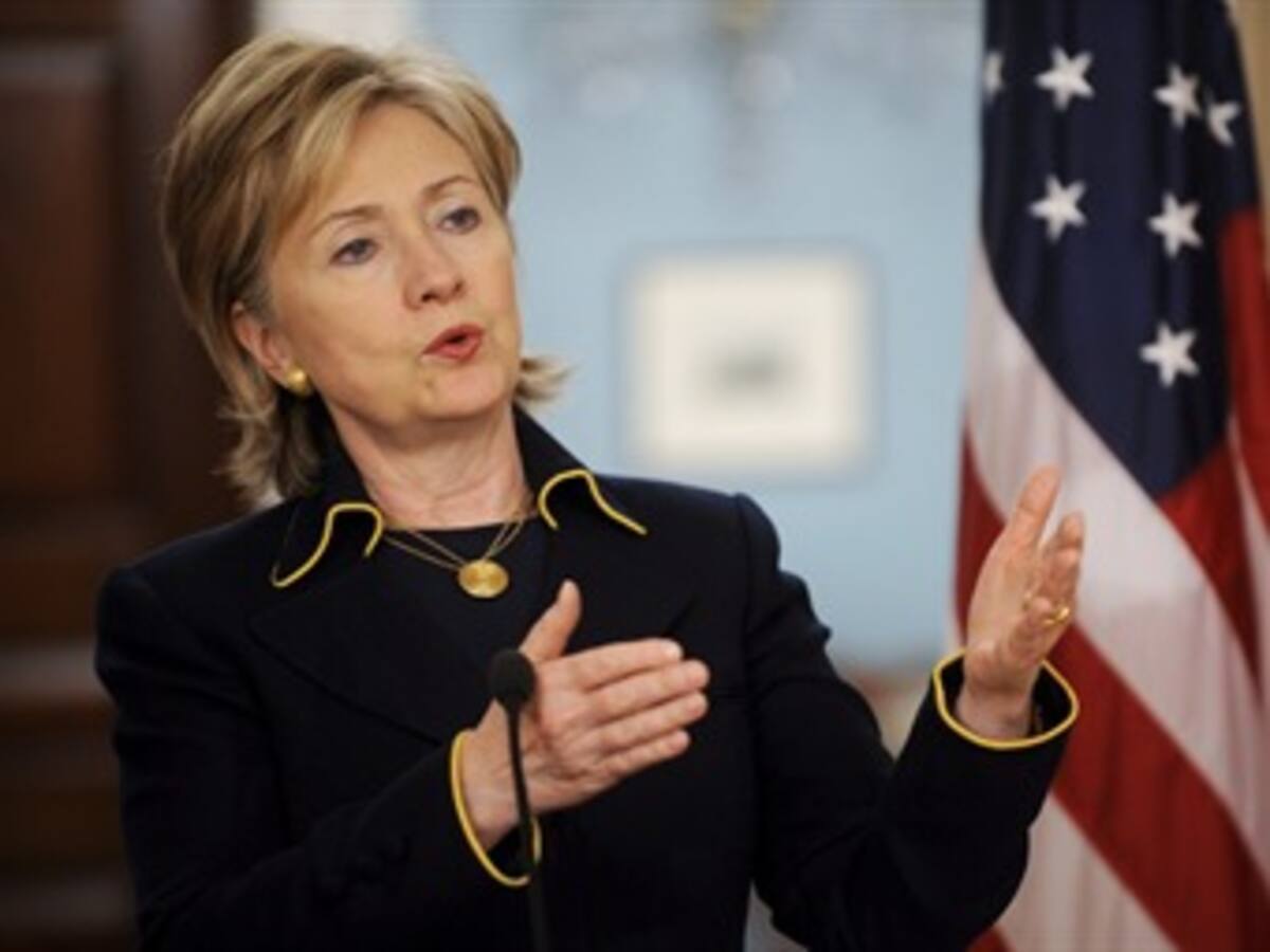 Hillary Clinton manifiesta su apoyo a proceso de paz