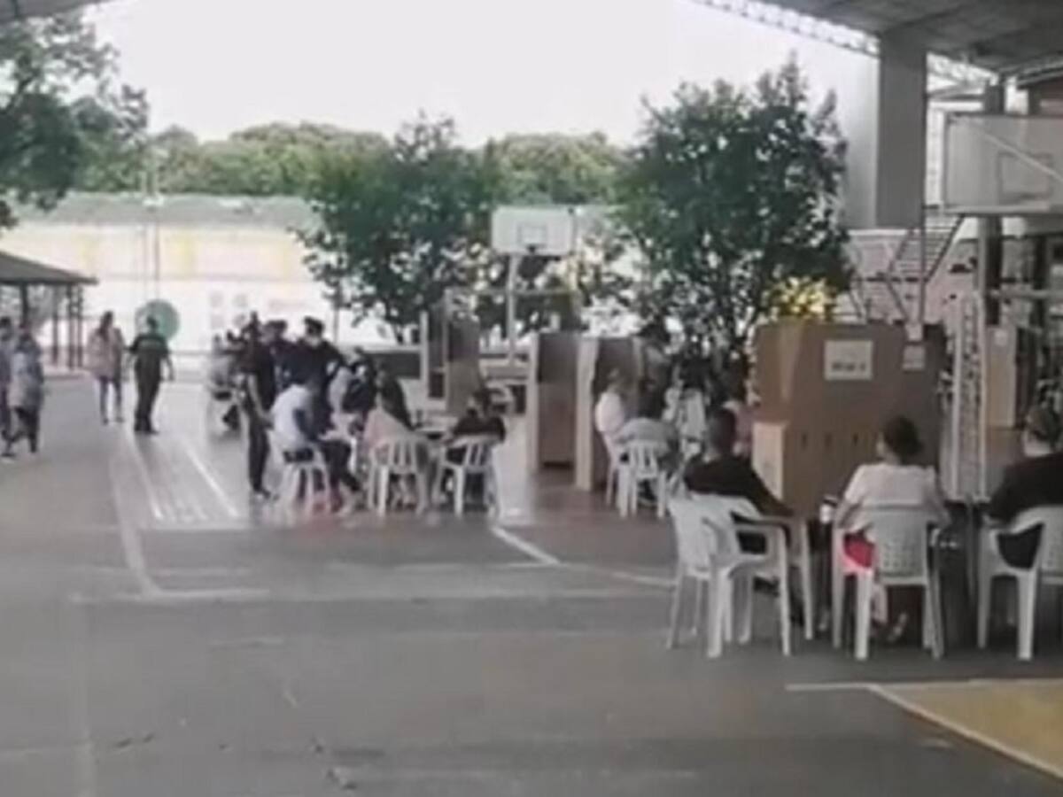 Abstención en revocatoria alcanzó el 98%