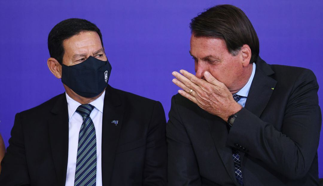 El vicepresidente Hamilton Mourao se ha distanciado de las declaraciones del presidente Jair Bolsonaro sobre el coronavirus.