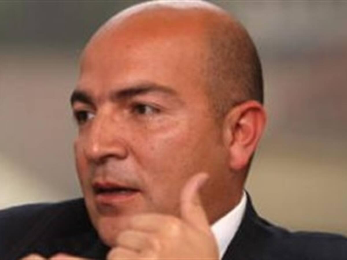 En manos de un juez están beneficios de la justicia a contratista Julio Gómez