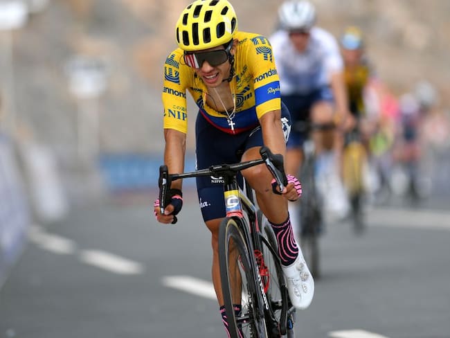 Sergio Higuita al cierre de la quinta etapa del Tour de los Emiratos Árabes Unidos.