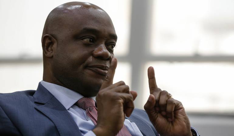 Ministro de Medio Ambiente, Luis Gilberto Murillo