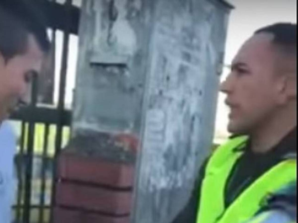 Agente tránsito Armenia le rompieron diente, operativos contra mototaxismo