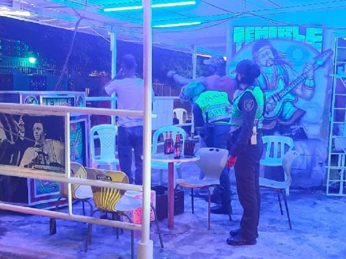 En Cartagena cuatro negocios sancionados por vender licor en vía pública