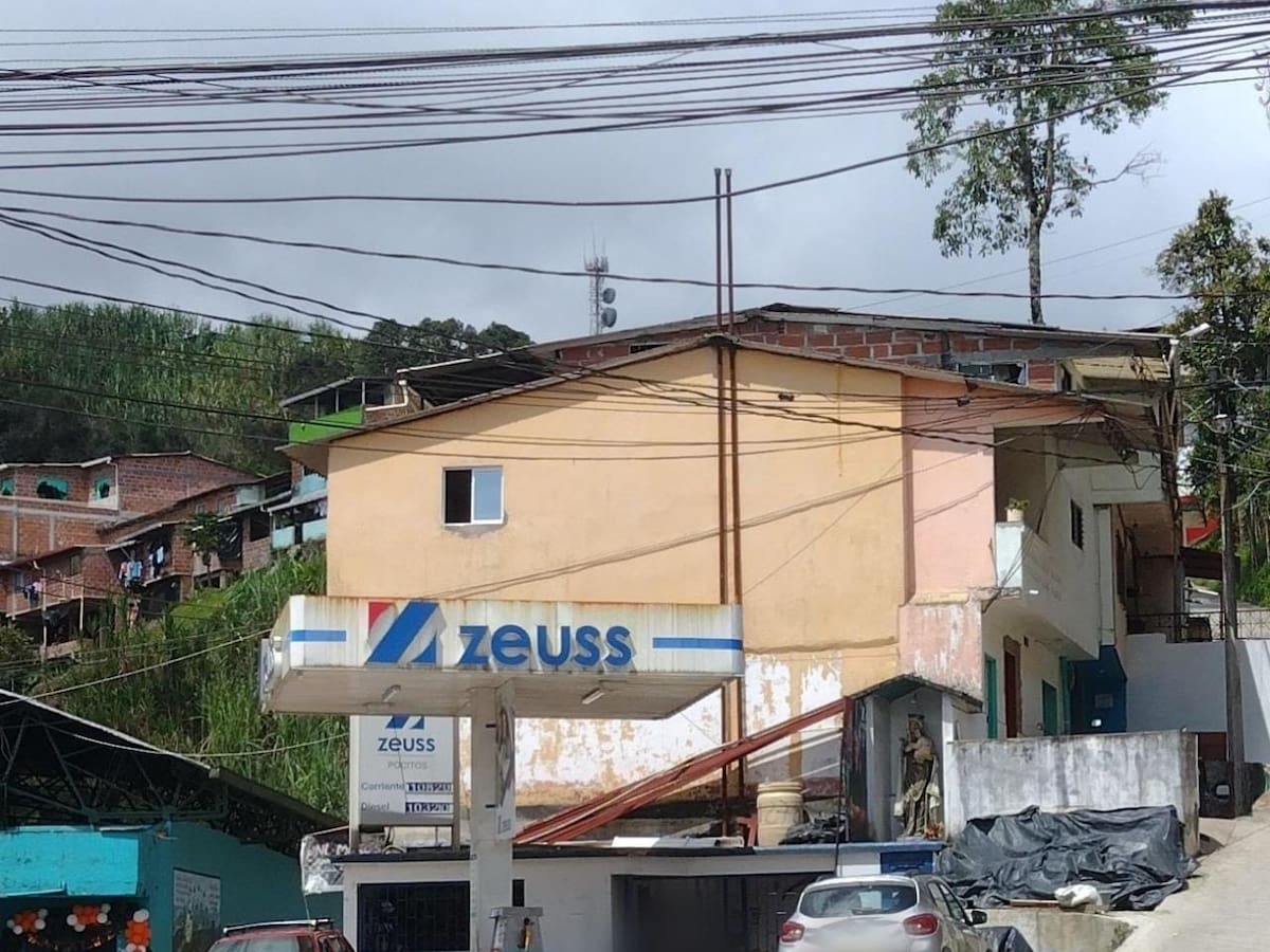 Una bomba de gasolina fue obligada a suspender el servicio por amenazas en Nariño
