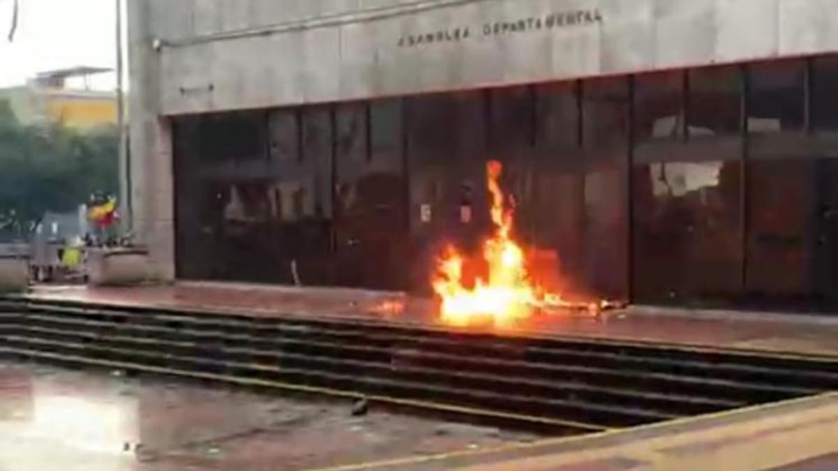 Cuarta noche de desórdenes en Risaralda