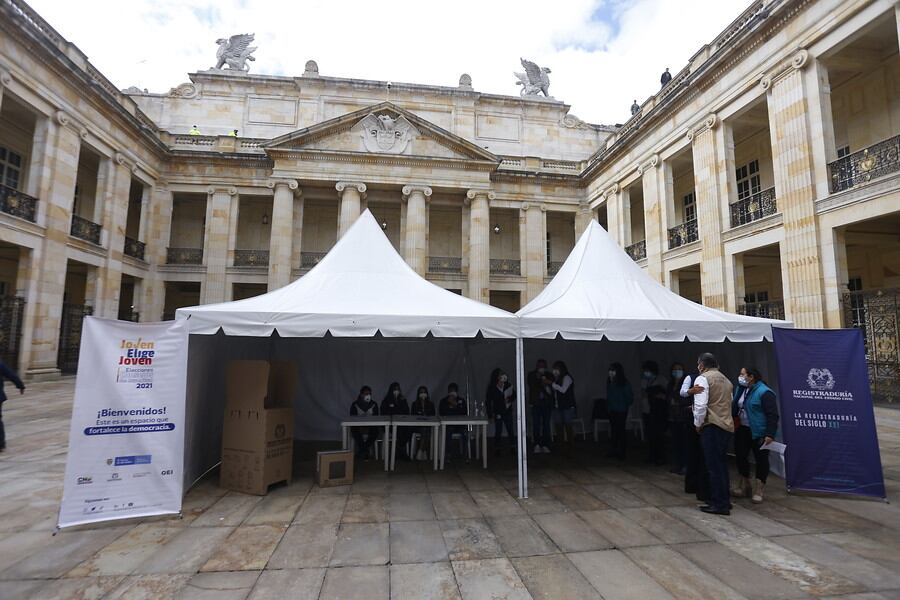¿En qué fallaron las elecciones de los consejos de juventud? / Colprensa