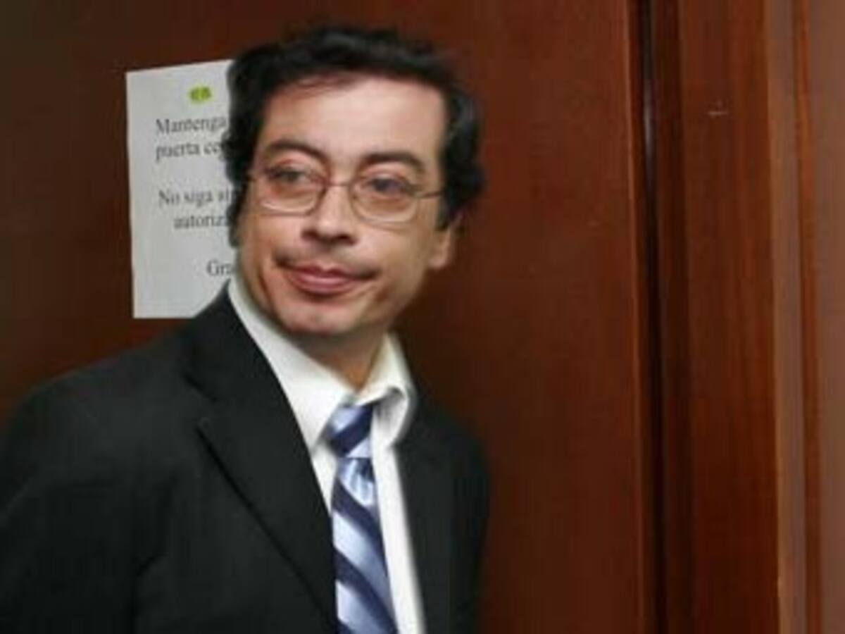 Petro cuestionó al Polo por respaldo a priori a Samuel Moreno
