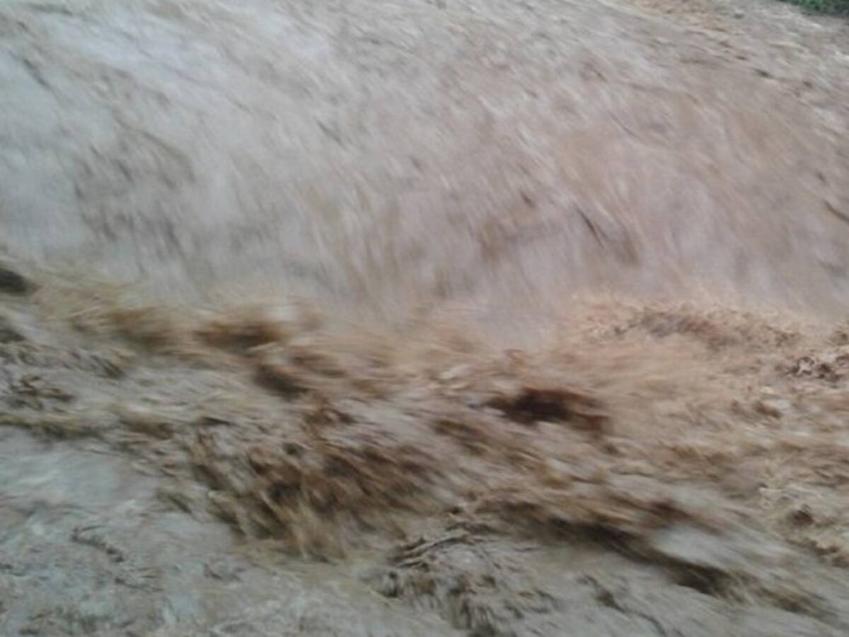 Valle: un niño de 12 años arrastrado por las aguas de una quebrada