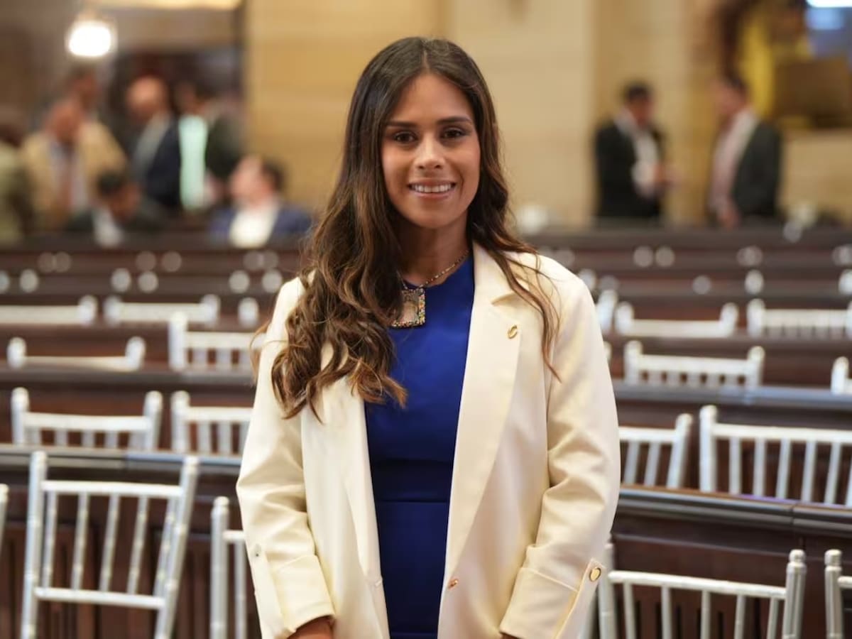 Ángela Vergara asumió como nueva secretaria del Interior de Bolívar
