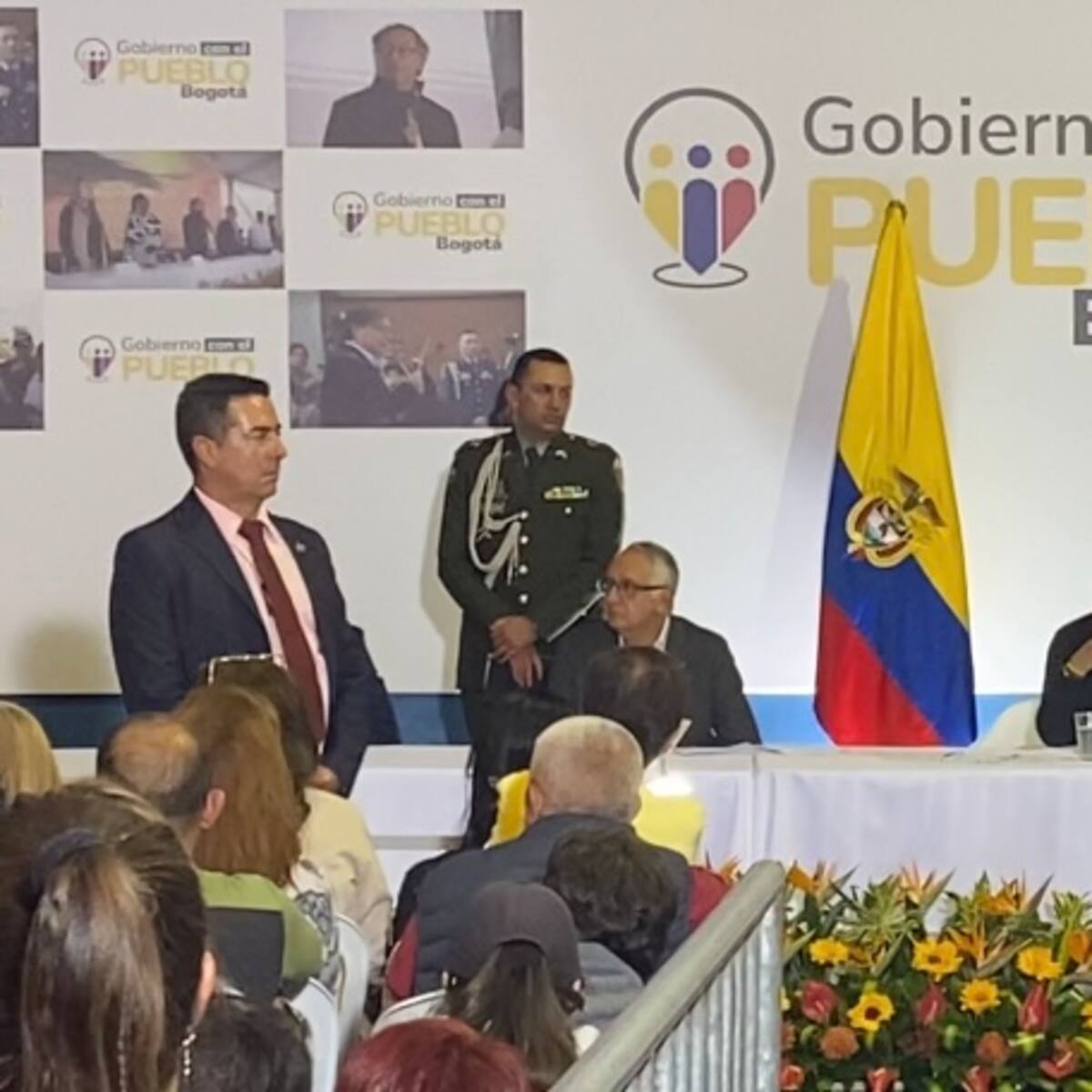 Habitantes de Suba reclamaban presencia del presidente Petro en la ‘Toma por Bogotá’