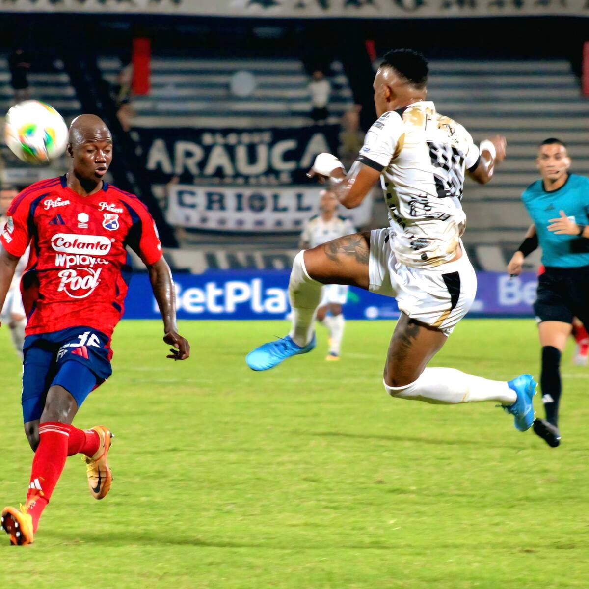 Empate agónico en Bello Horizonte: Llaneros le dañó la fiesta al DIM en el último suspiro