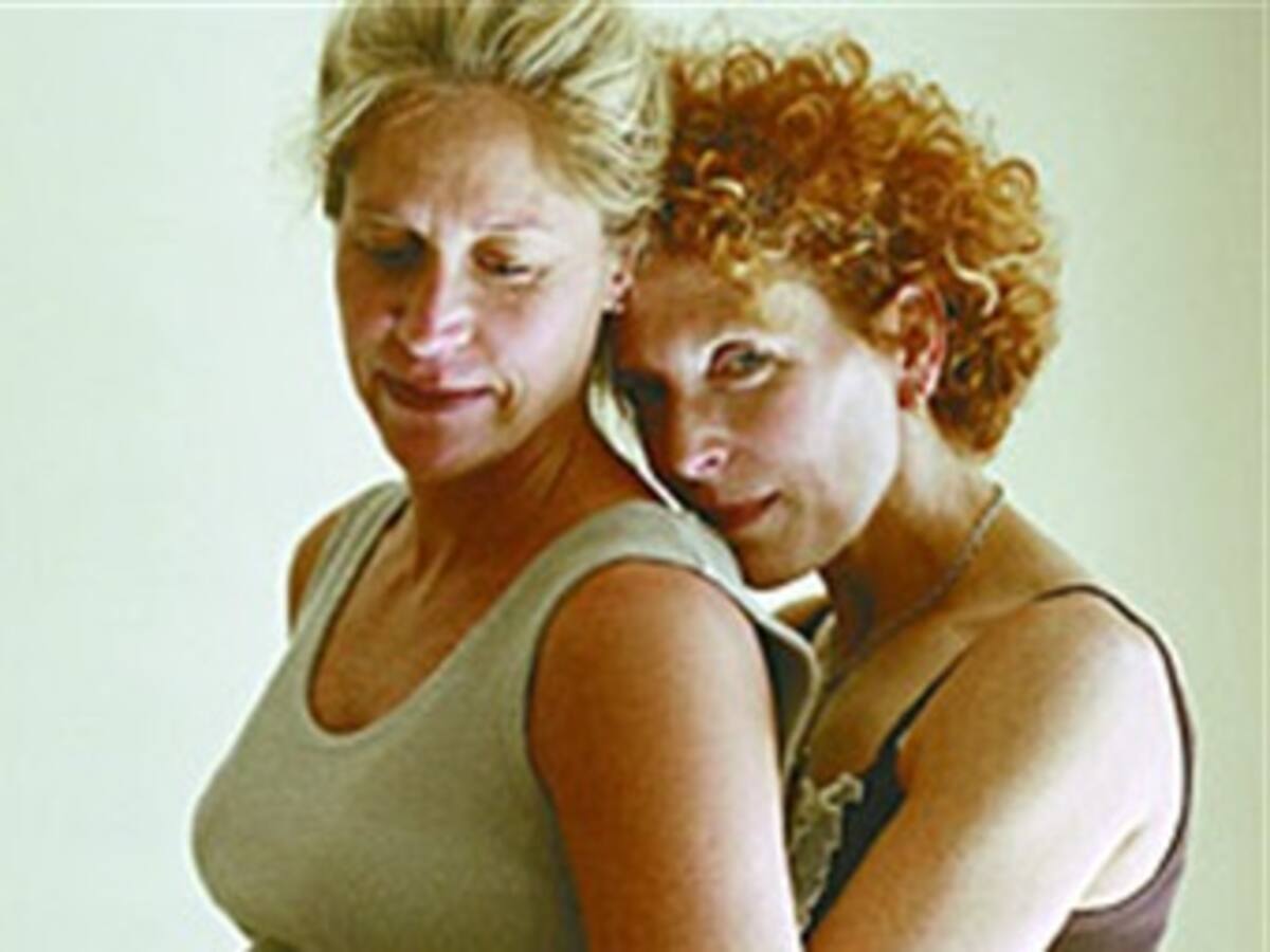 Pareja de lesbianas instauran tutela para poder adoptar un hijo