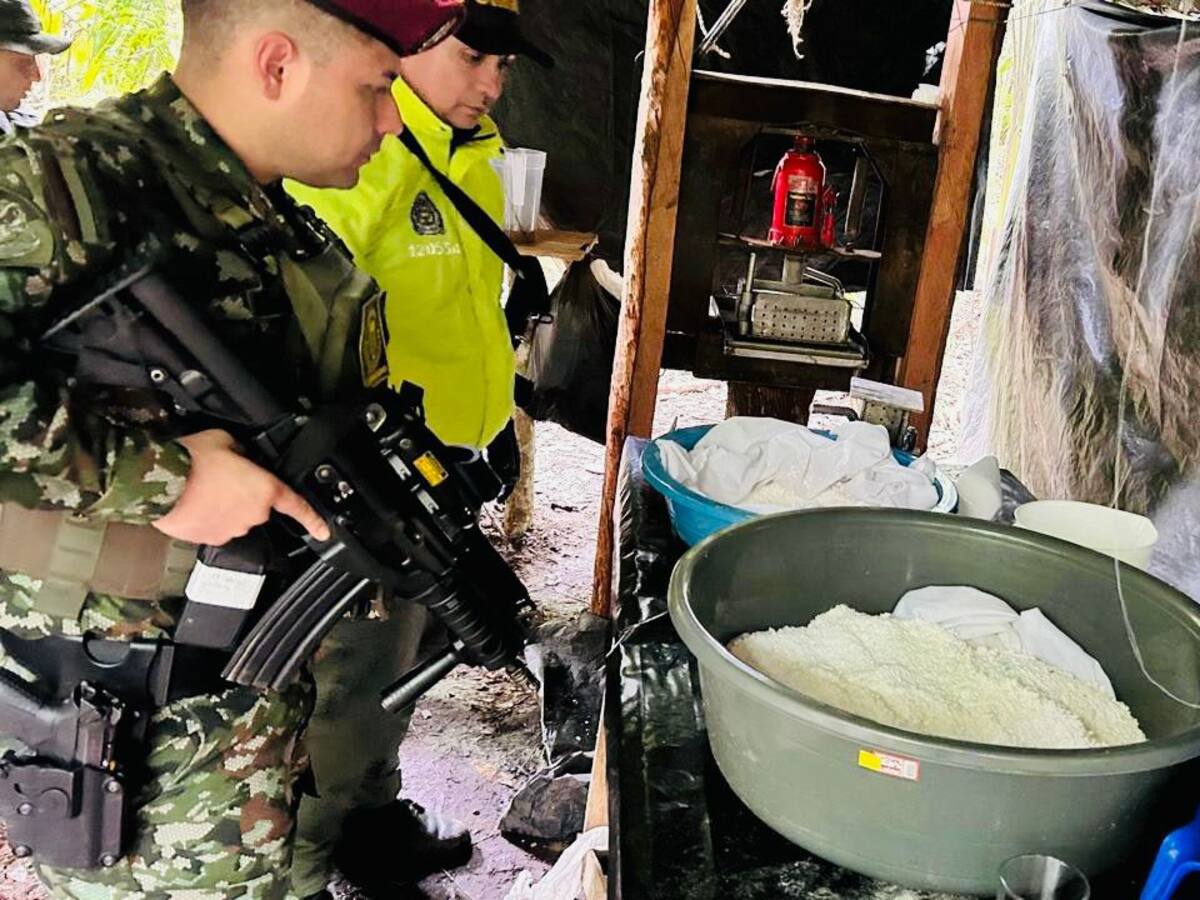 Golpe al narcotráfico en el Meta: decomisan 450 kilos de cocaína lista para distribución
