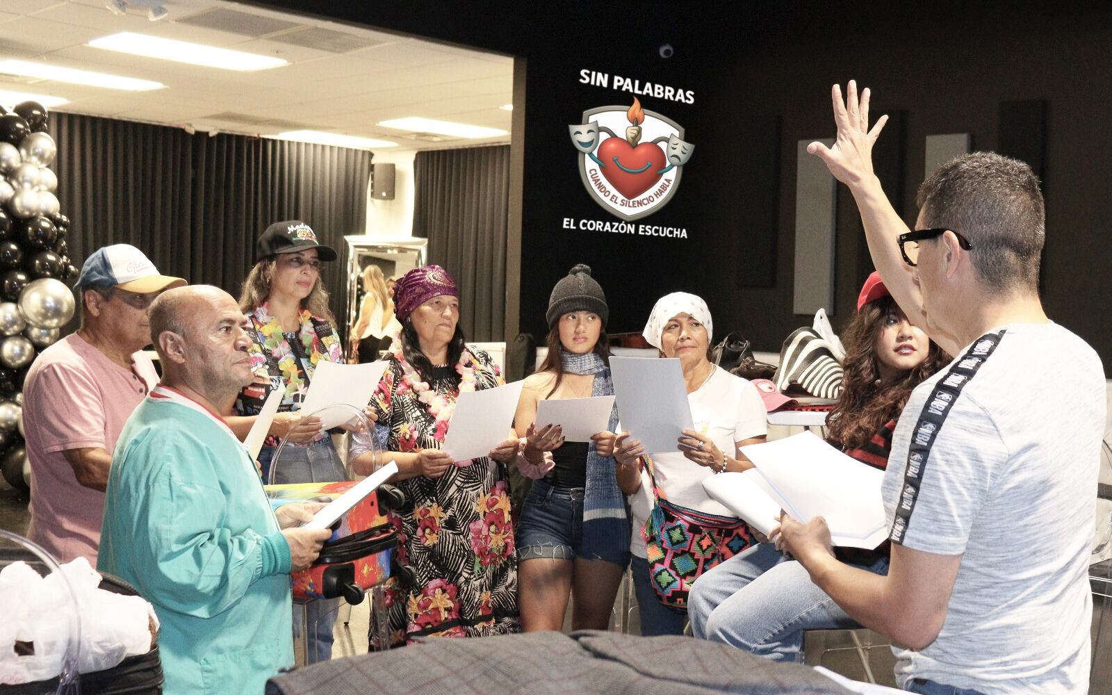 Fabián Romero estrenará una obra sin diálogos que busca transformar el teatro contemporáneo