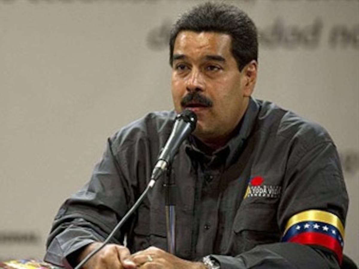 Papa Francisco se reunirá con Nicolás Maduro este mes