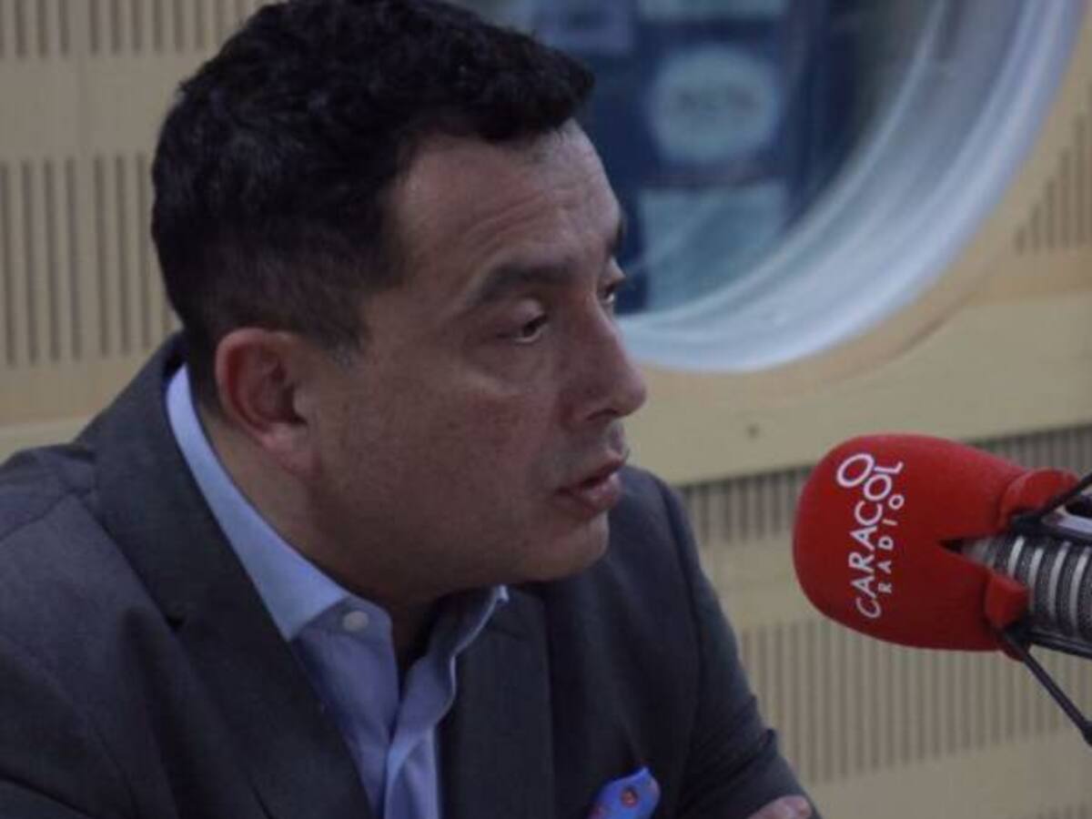 Hay sectores de las FF.MM. que no les gusta el cambio de doctrina: Libreros