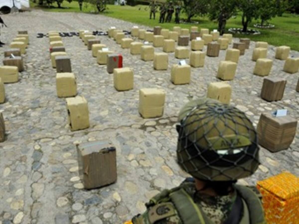 EE.UU. reconoce progresos de Colombia y Perú en la lucha contra narcotráfico