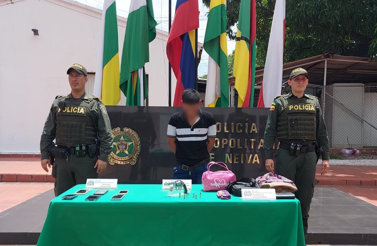 Atracaron a 20 estudiantes en Neiva.