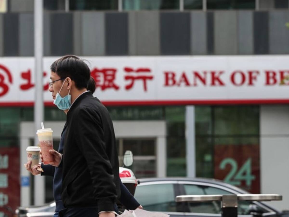 La economía China registró una contracción del 6,8% por el coronavirus