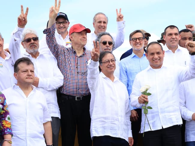 Gustavo Petro viaja a la frontera con Venezuela por el primer mes de la reapertura