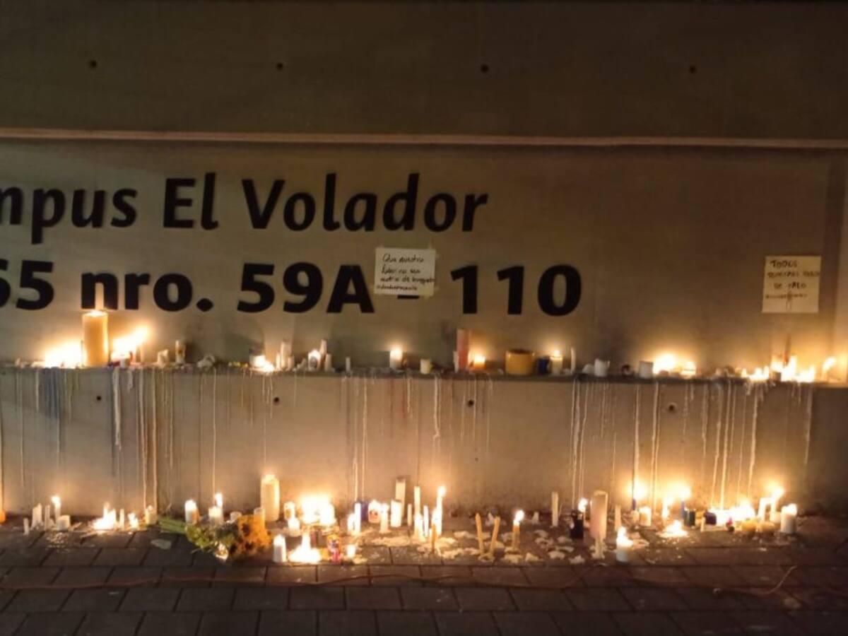 Con una velatón esperan el pronto regreso del ingeniero desaparecido