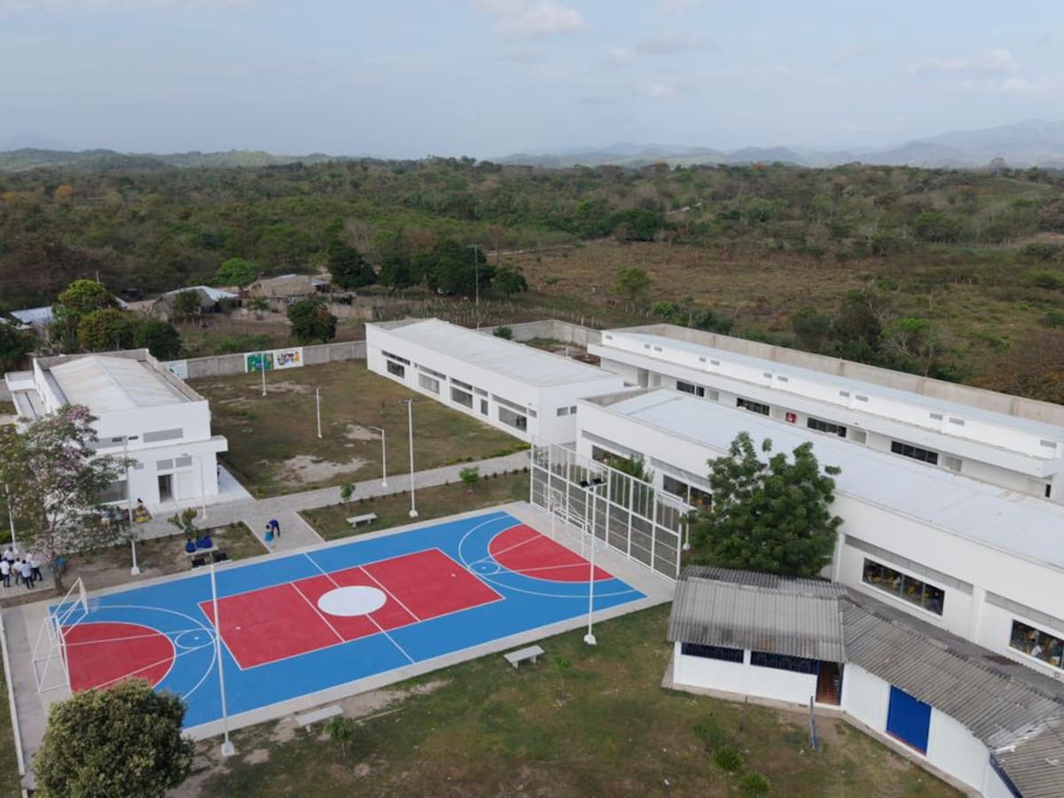 Gobernación de Bolívar entrega nuevo megacolegio