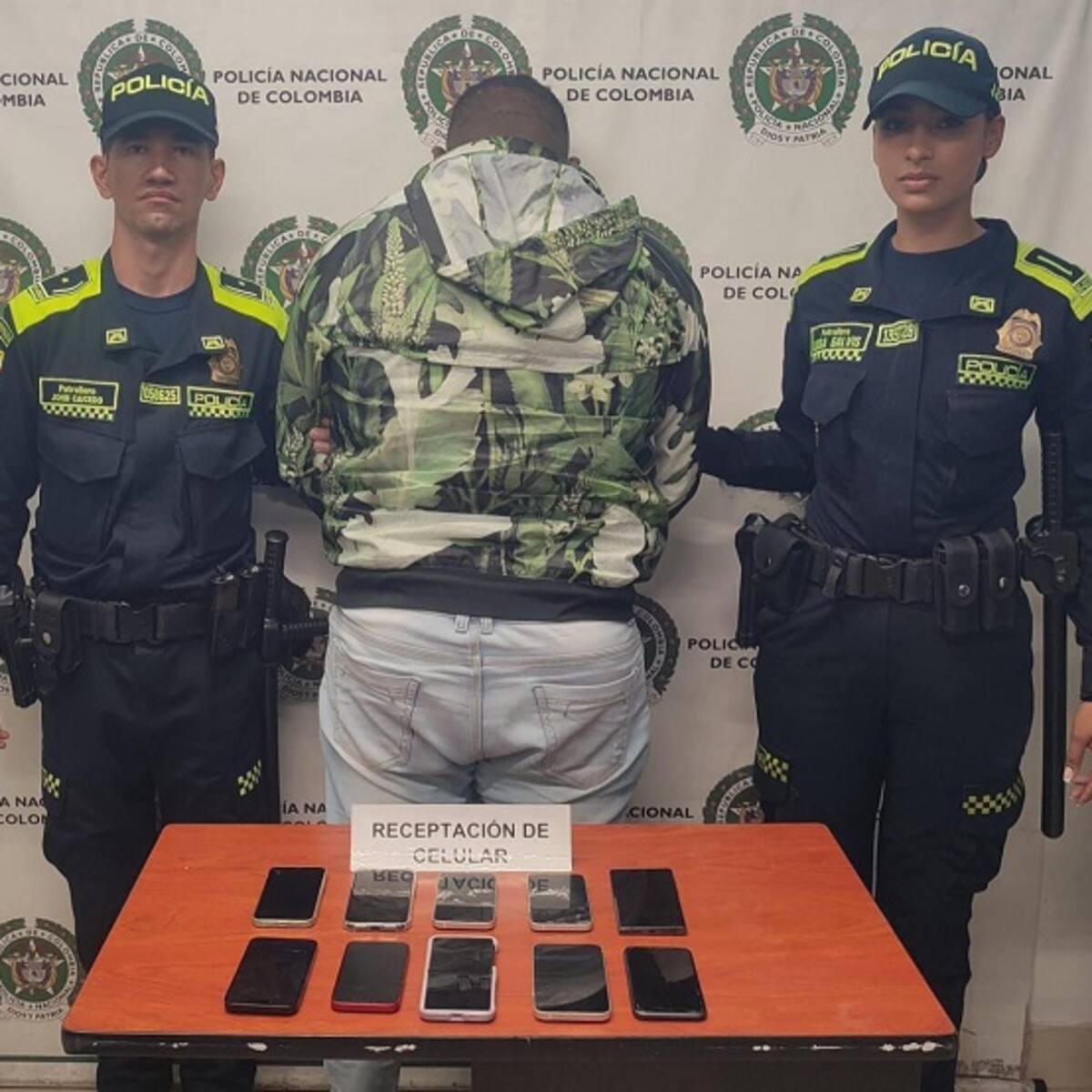 Capturan un hombre con 38 celulares robados en la terminal de transportes de Medellín