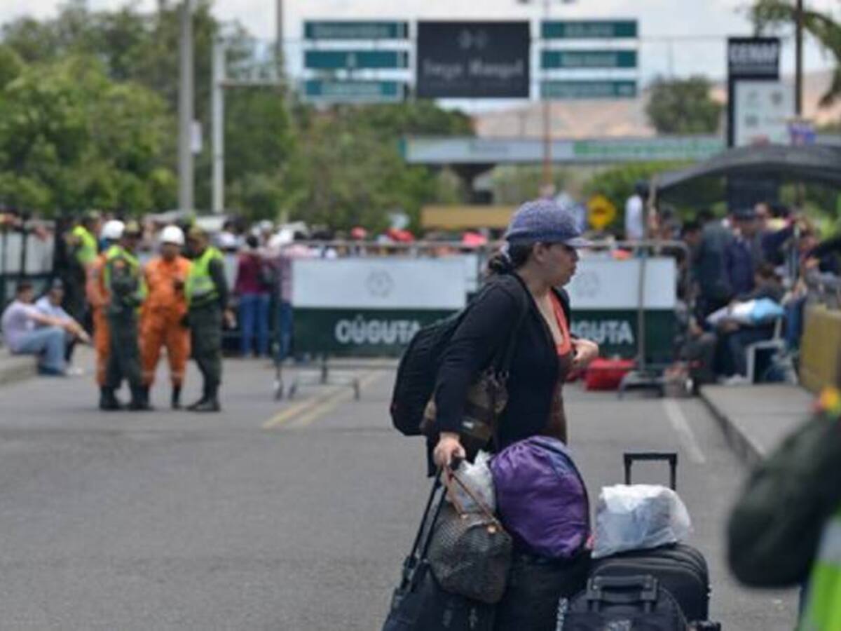 Venezuela acusa a Colombia de "darle una patada" a los tratados internacionales