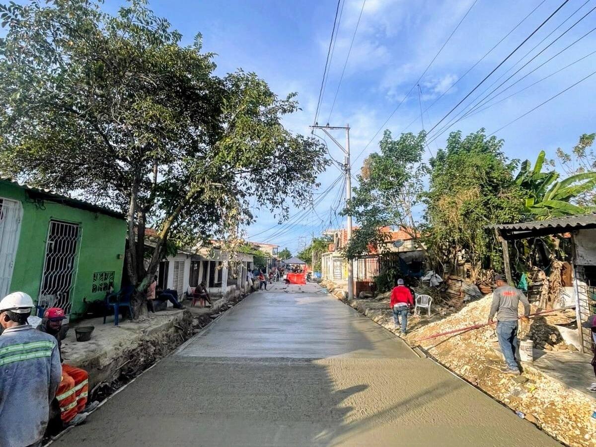 Pavimentación de la carrera 60A en Olaya Herrera ya alcanza el 45 % de su ejecución