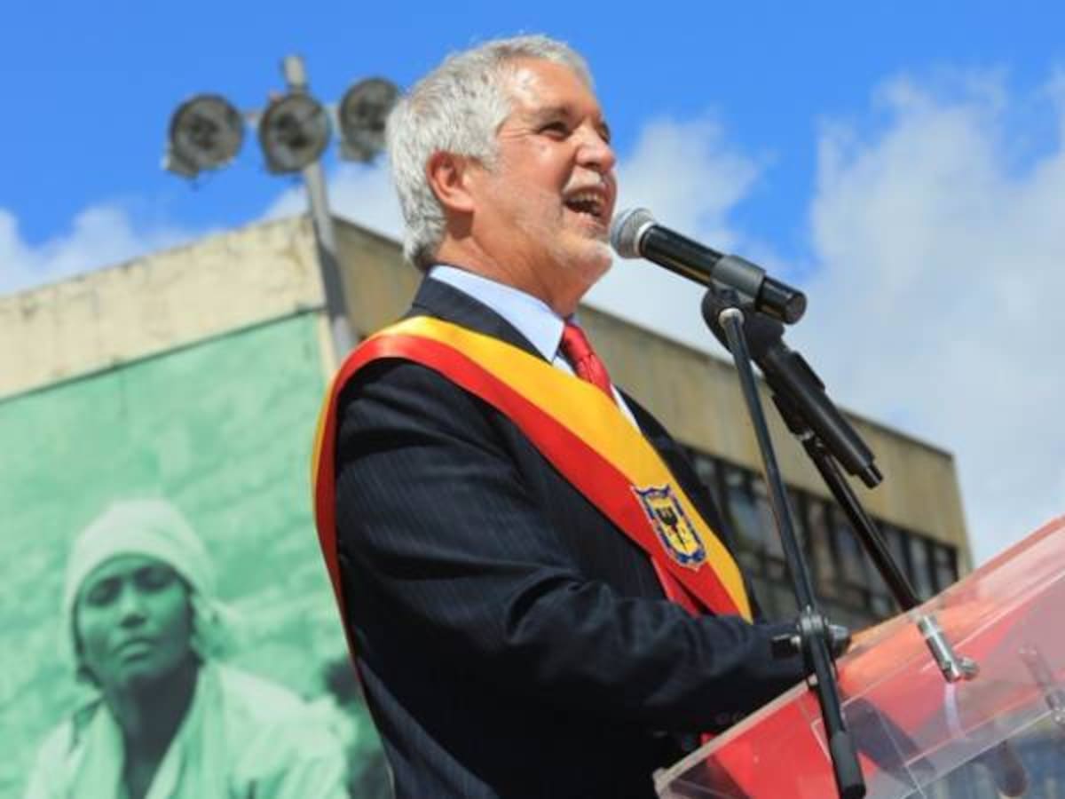 No habrá milagros pero estamos preparados para asumir los retos: Peñalosa