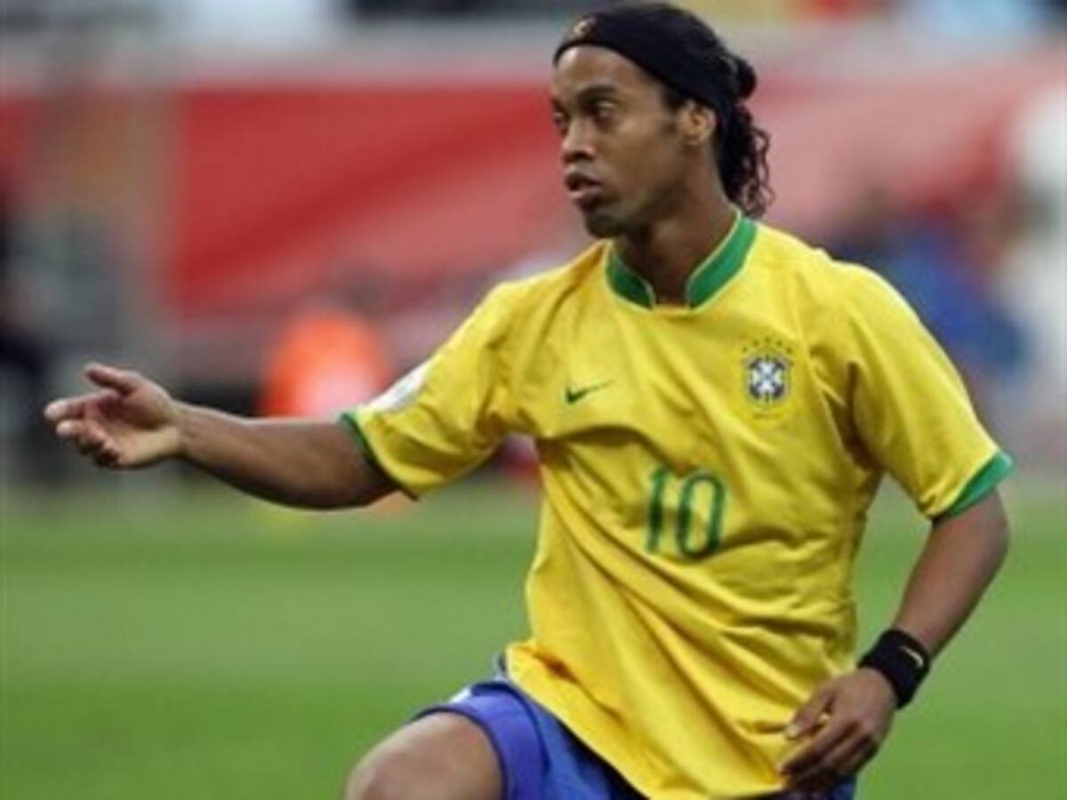 Ronaldinho Gaúcho bailará en popular programa de la TV argentina
