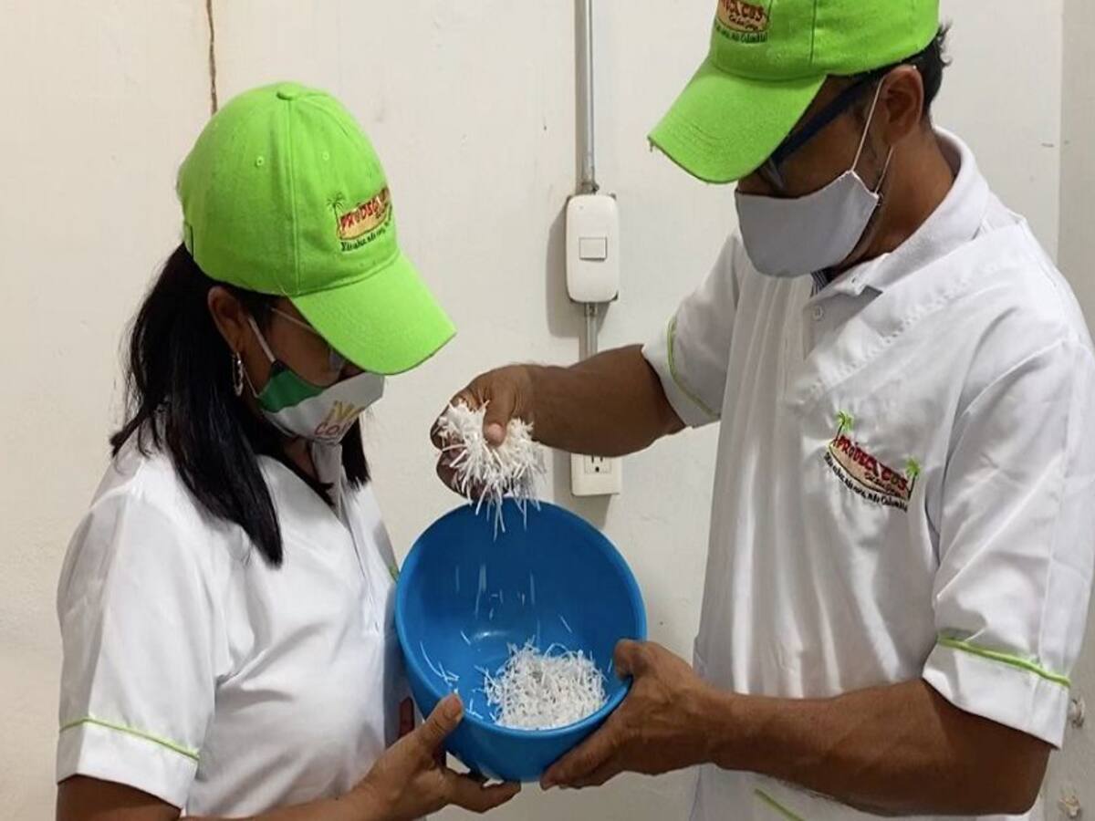 Víctimas inauguran planta de transformación de coco en Puerto Libertador