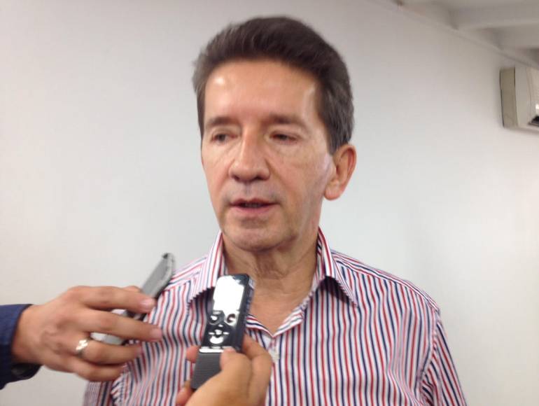 Candidato a la Gobernación de Antioquia 2015.