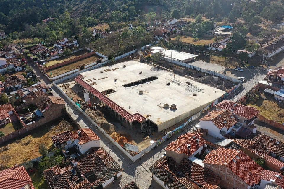 “Solo necesitábamos mejorar el piso, baños, lavaplatos y toldos nuevos, pero se han gastado más de $18.000 millones”: veedor de Villa de Leyva