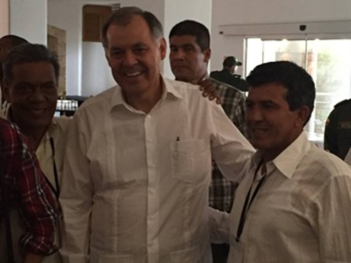 Los únicos beneficiarios con suspensión de glifosato son las Farc: Ordóñez
