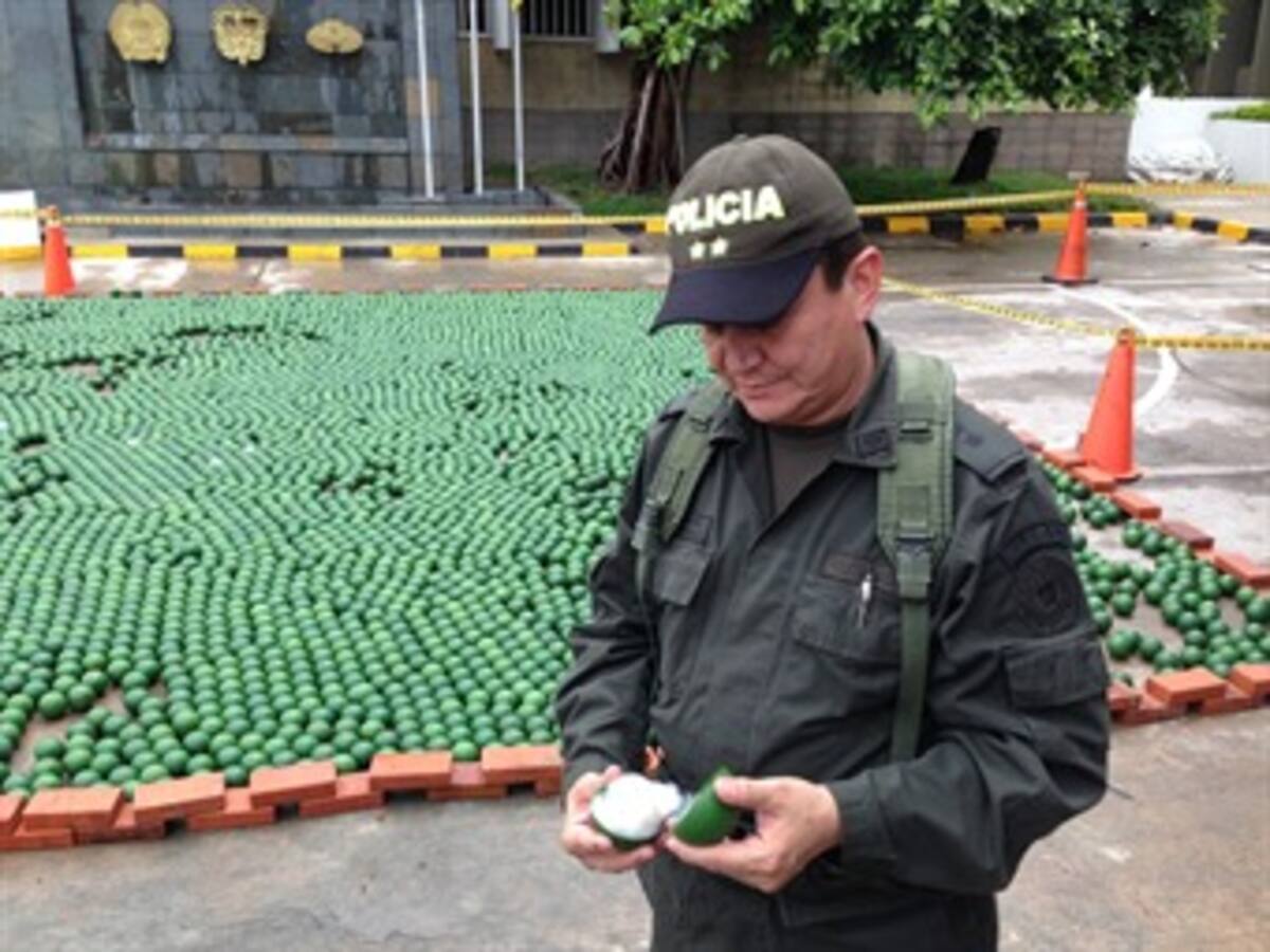 Policía incauta una tonelada de coca dentro de limones falsos en Cartagena