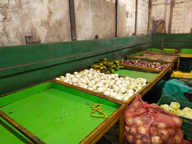 Paro camionero: Advierten encarecimiento y escasez de productos en mercado de Bazurto