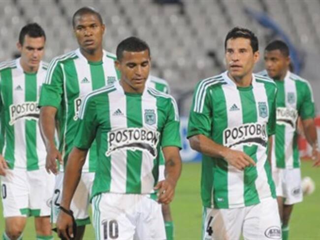 Atlético Nacional empató 4-4 y dejó escapar los tres puntos ante Godoy Cruz