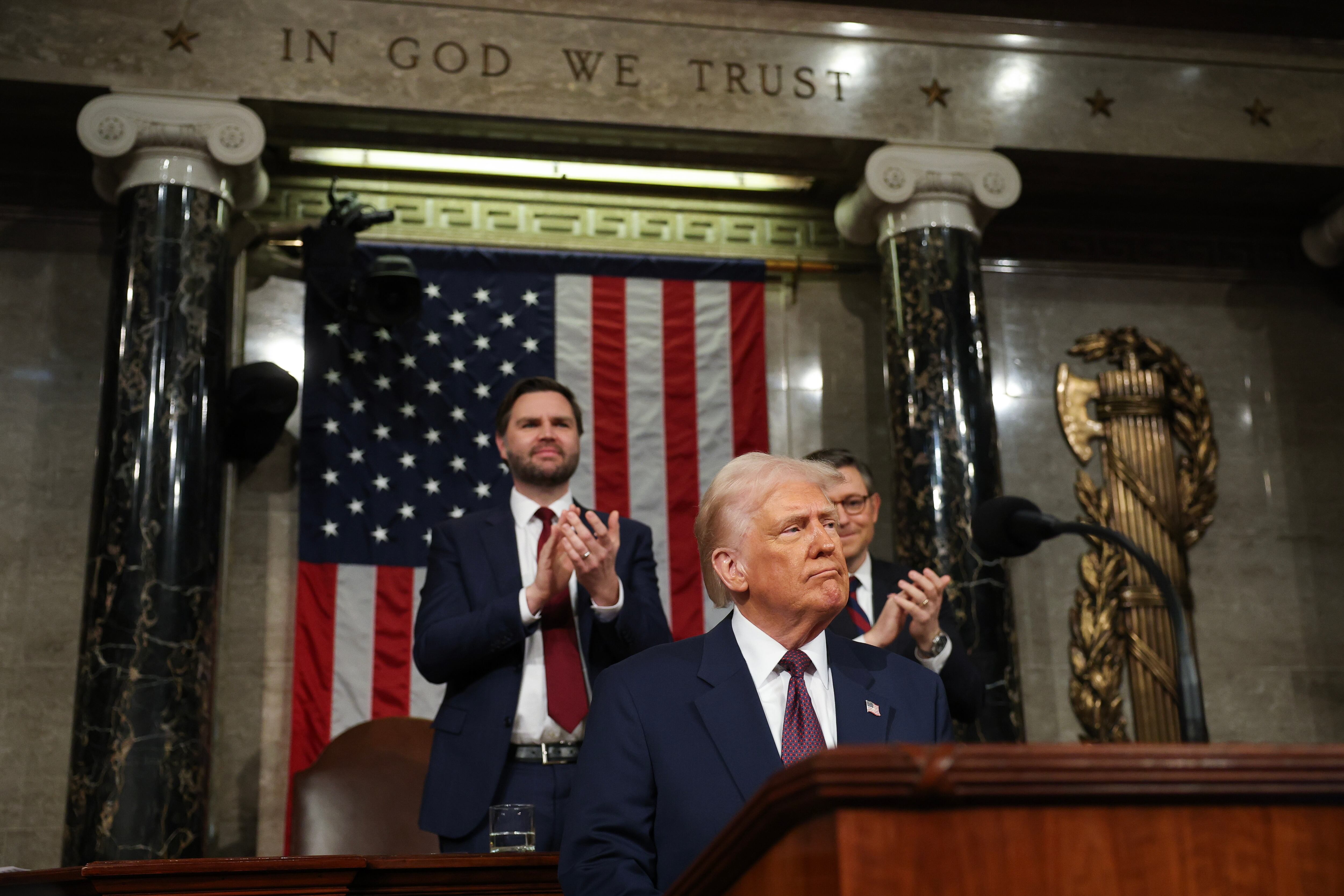 WASHINGTON (United States), 05/03/2025.- US President Donald Trump (C) addresses a joint session of the United States Congress at theÂ US Capitol in Washington, DC, USA, 04 March 2025. Also pictured are US Vice President JD Vance (L) and US Speaker of the House Mike Johnson. (Estados Unidos) EFE/EPA/WIN MCNAMEE / POOL