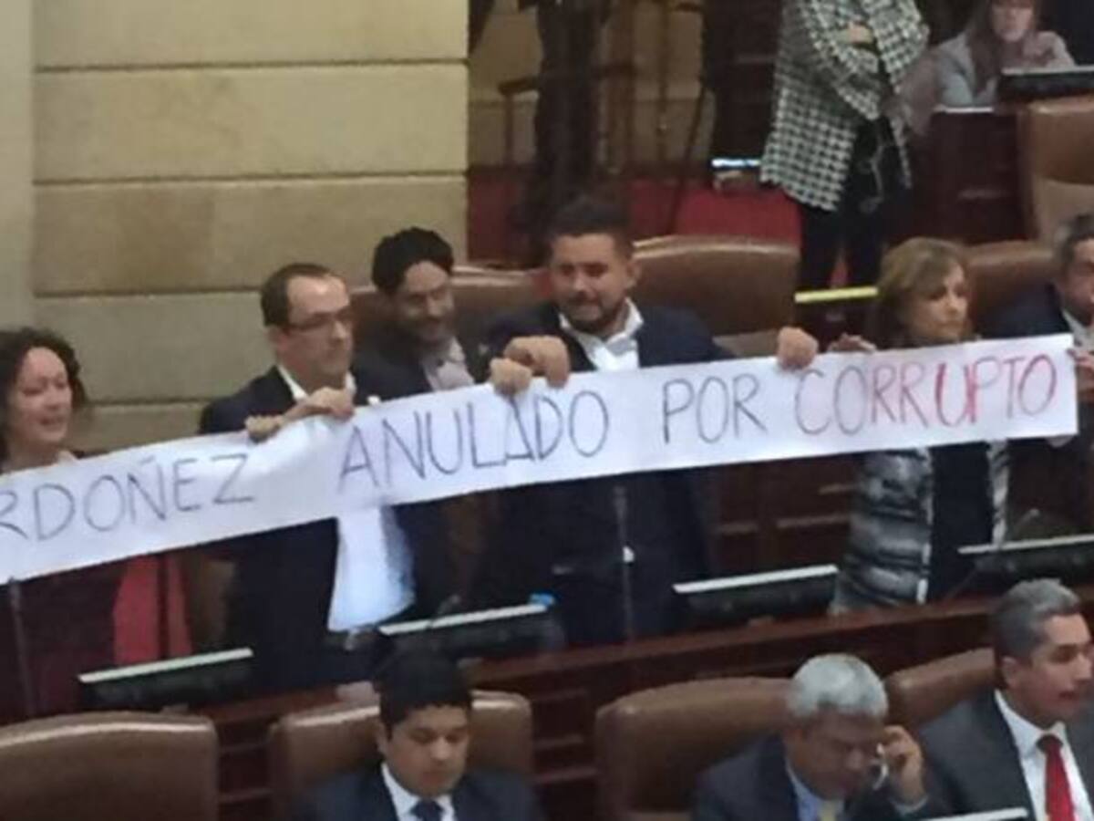 Verdes reprochan presencia de Alejandro Ordóñez en debate de refrendación
