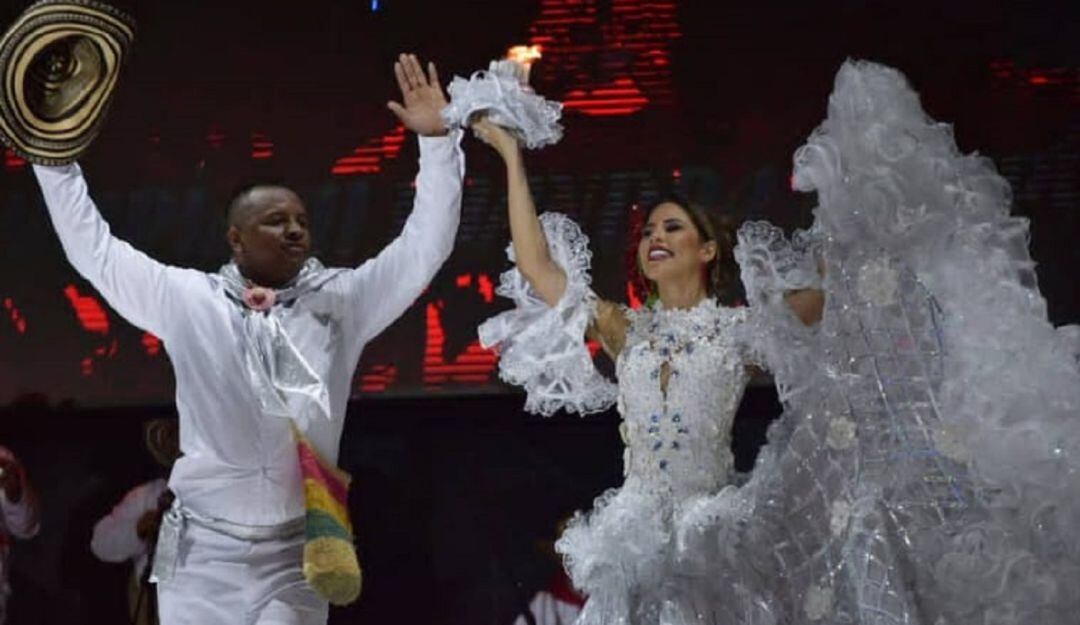 Desfiles, conversatorios, conciertos, reinas y mucha cumbia.