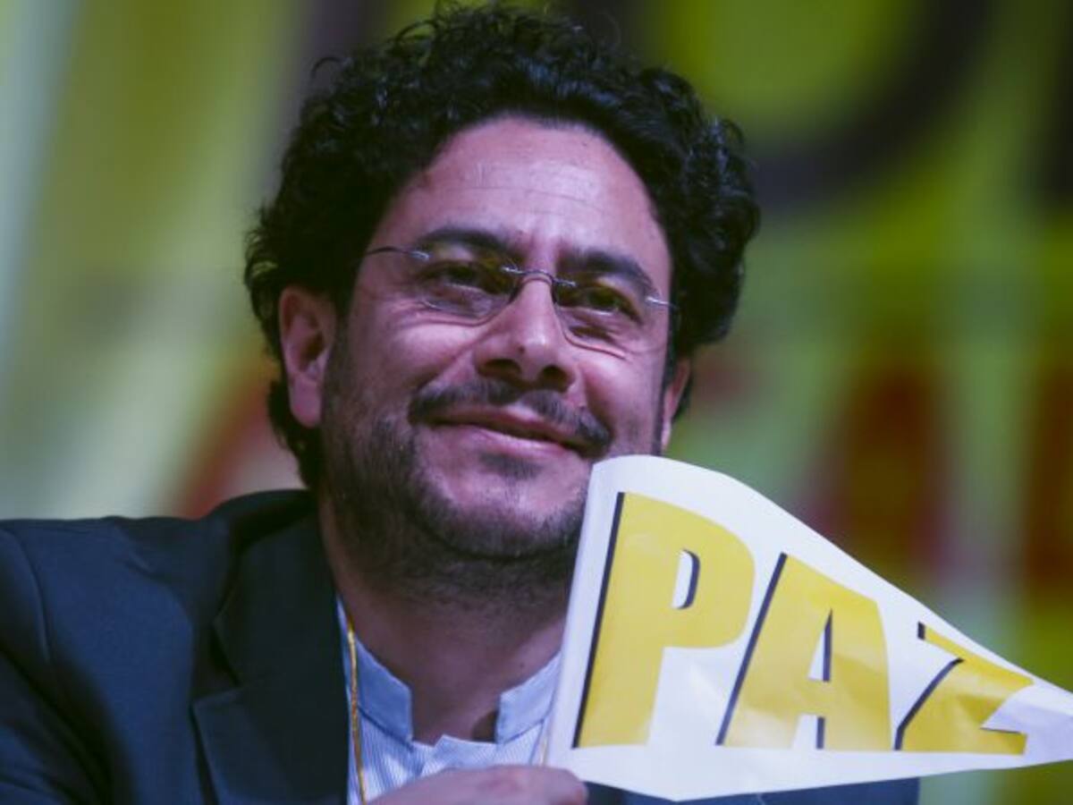 Senador Iván Cepeda denuncia exportación del paramilitarismo