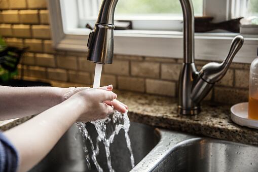 Tome nota de los cortes de agua para hoy 19 de enero en Bogotá. Foto: Getty
